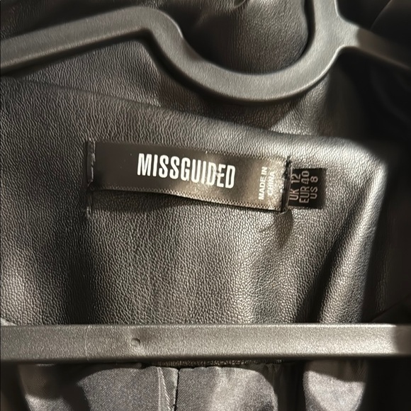 Missguided sz.US 8 Black Faux Leather Blazer - Picture 3 of 10